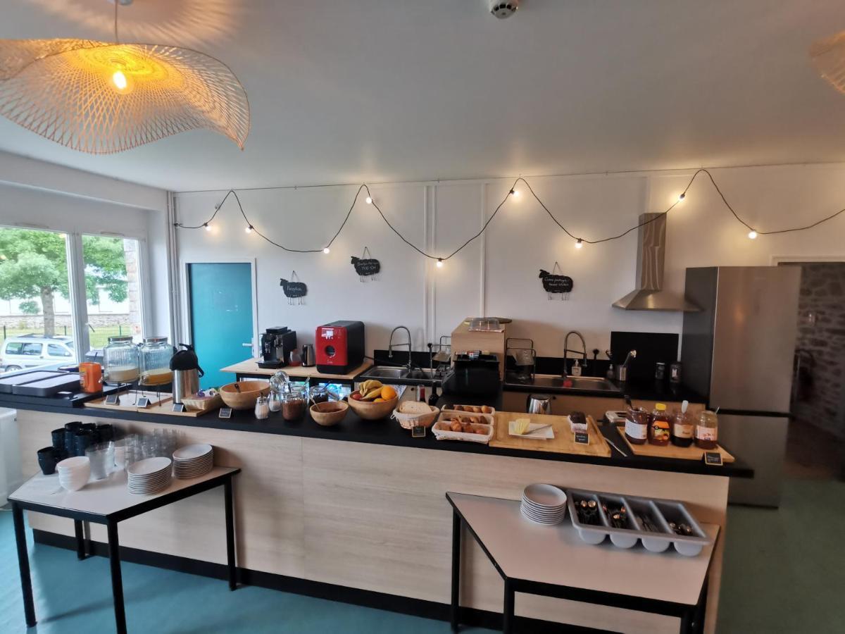 L'Etape Du Mont, Family Hostel 뽕또흑송 외부 사진